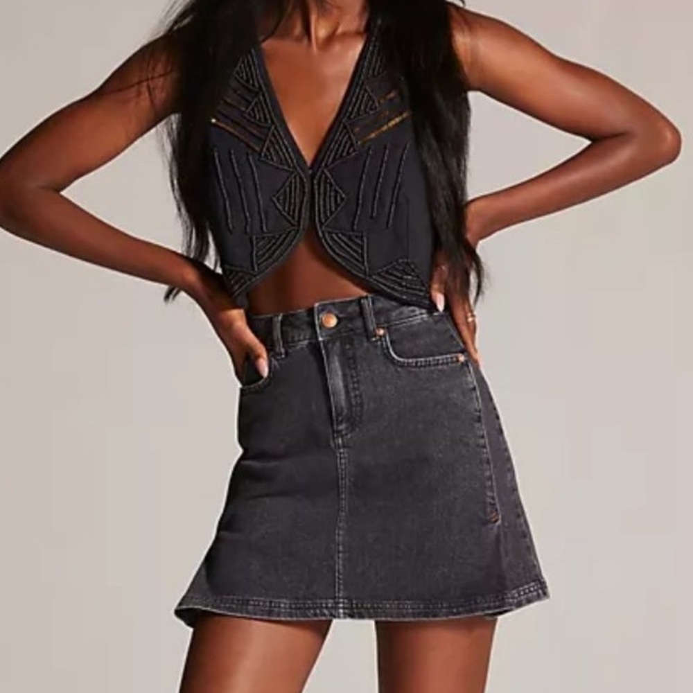Anthro Pilcro Black Denim Mini, sz 10